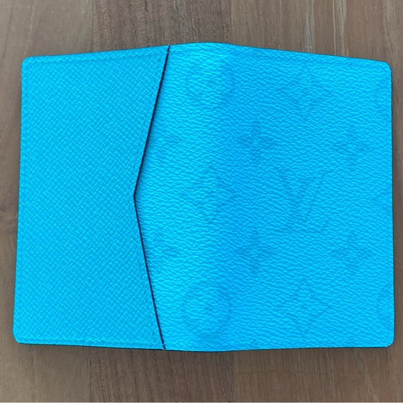 SOLD - Louis Vuitton Taigarama pocket organizer Miami Green - Picture 10 of 11